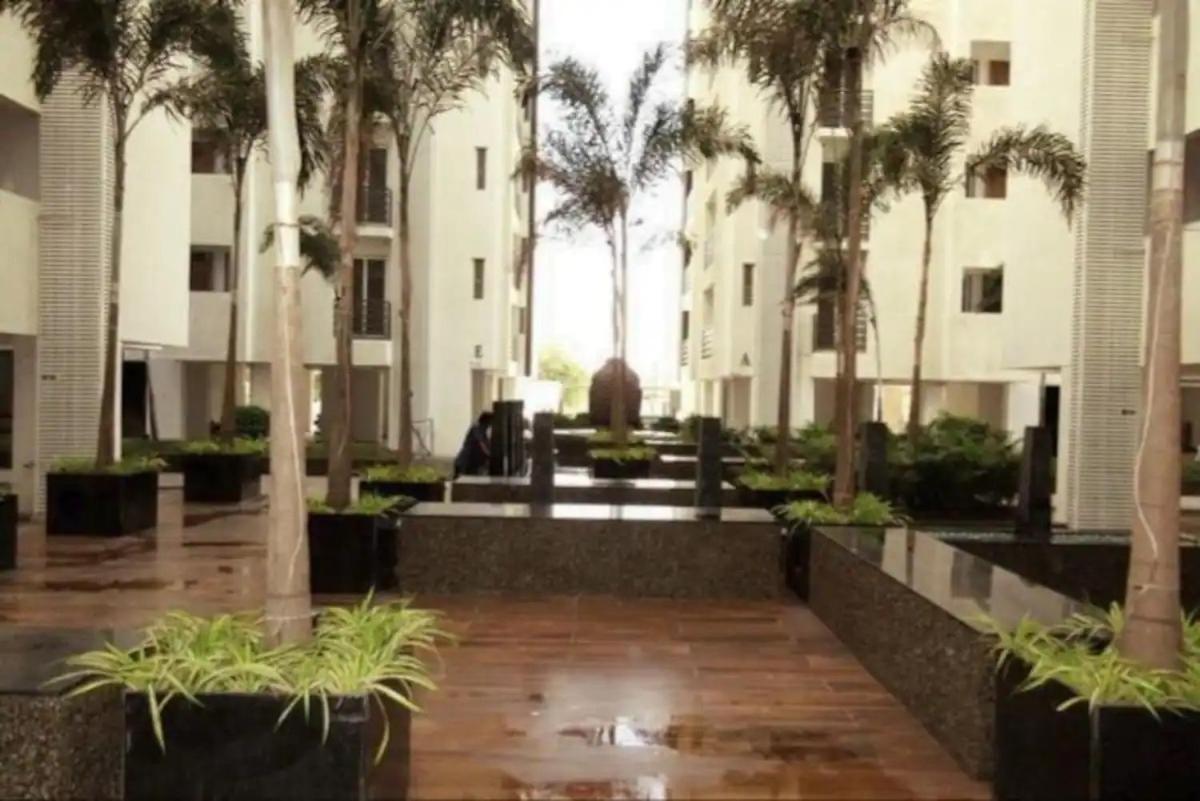 7 Seasons Palm Suite With Sky Orbit, Balcony, Swimming Pool, Wifi, Playground 라즈콧 외부 사진